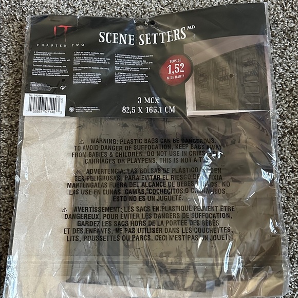 It Chapter Two- Scene Setters Over 5 Feet High New Backdrop Decoration - Picture 3 of 5